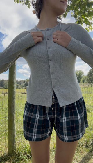 Evergreen Essential Top - Grey
